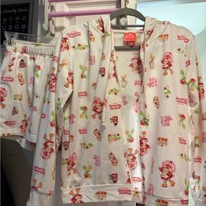 Strawberry Shortcake Pajama Set ! So cute!